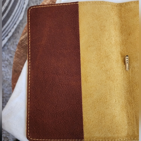 Chic Sparrow A5 Folio - Picture 2 of 7